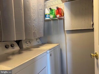 1601 Berry Rose Ct unit 4 3J, Frederick, MD 21701 - photo 5