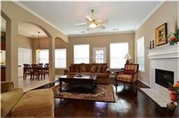 8303 Polished Stone Cir, Houston, TX 77095 - photo 6