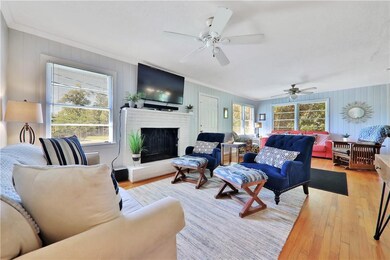 529 Delegal St, Saint Simons Island, GA 31522 - photo 3