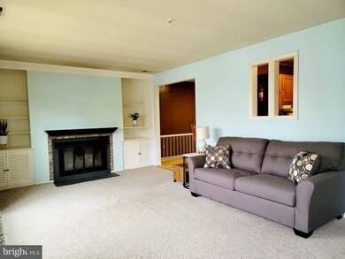 8 Edward Rutledge Bldg unit 8, Blackwood, NJ 08012 - photo 6