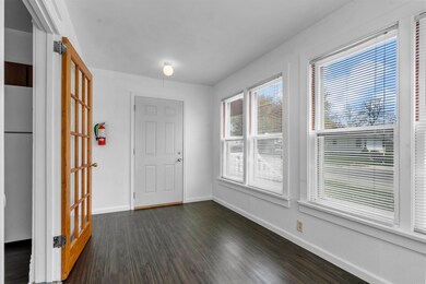 1409 Washington St unit A & B, Cedar Falls, IA 50613 - photo 6