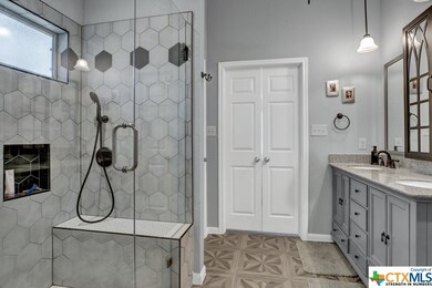 125 Kathryn Cove, San Marcos, TX 78666 - photo 2