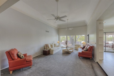 004_Living Room