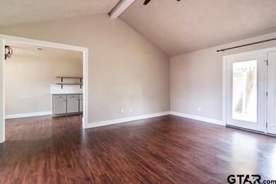 6112 Mesquite Dr, Tyler, TX 75707 - photo 3