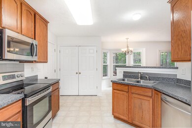 942 Swan Ln, Ruther Glen, VA 22546 - photo 7