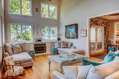 1104 Merchant Ln Carolina-large-005-8-DS