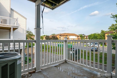 1702 Amanda Ct, Piscataway, NJ 08854 - photo 4