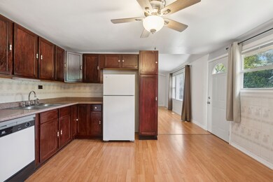 3 Alameda Dr, Carpentersville, IL 60110 - photo 6