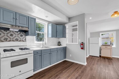 41 Harding Ave, Keansburg, NJ 07734 - photo 4