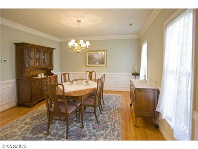 Dining Room - Formal dining room offers hardwood f