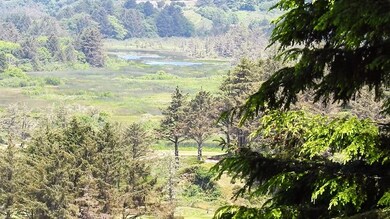 Golf course views too