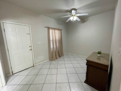 1000 Ranchway Dr unit 42, Laredo, TX 78045 - photo 7