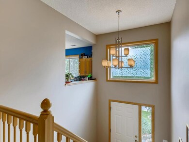7340 Bolton Way Inver Grove-004-003-Foyer-MLS_Size