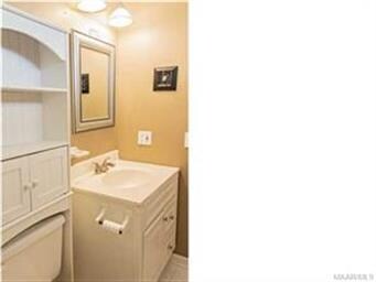 136 Patrick St, Prattville, AL 36067 - photo 4