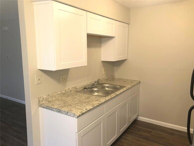 1002 Apache Dr unit 2, Collinsville, IL 62234 - photo 5