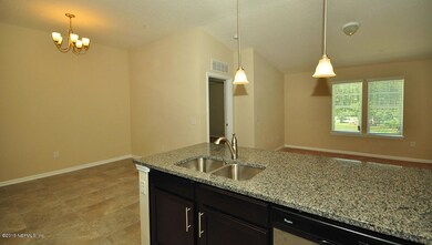 107Capri_Dining2