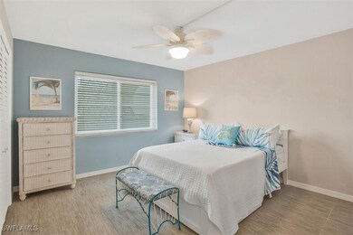 Your guests will love to stay here with its roomy wall closet and a bathroom so close it's almost an ensuite