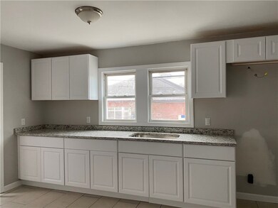 13 Knowlton St, Riverside, RI 02915 - photo 5