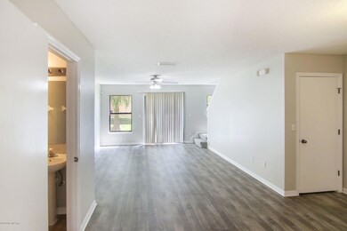 10653 Academy Park Dr, Jacksonville, FL 32218 - photo 2