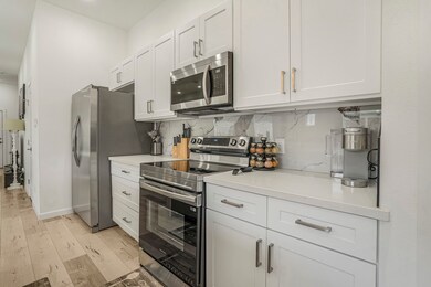 3344 Kelton St, Houston, TX 77021 - photo 5