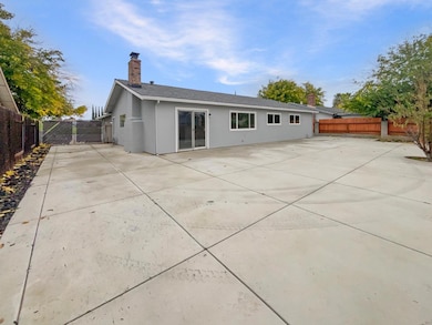 5921 Hillsdale Blvd, Sacramento, CA 95842 - photo 5