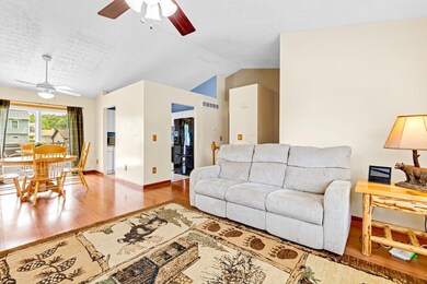 5856 Ravine View Ct