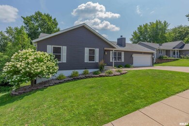1905 14th St, Bettendorf, IA 52722 - photo 4