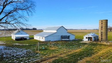 9040 Grassy Branch Rd, Germantown, IL 62245 - photo 2