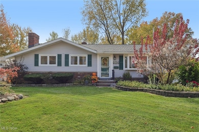 26915 Eastwood Ln, Olmsted Falls, OH 44138 - photo 2