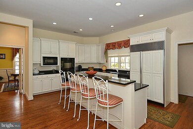 3820 Village Park Dr, Chevy Chase, MD 20815 - photo 5