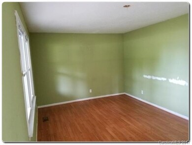 442 Christopher Rd, Shelby, NC 28152 - photo 2