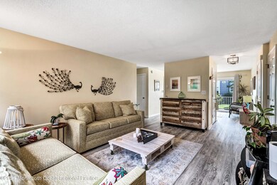 Entryway view
