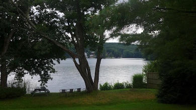 136 Paxton Rd, Spencer, MA 01562 - photo 2