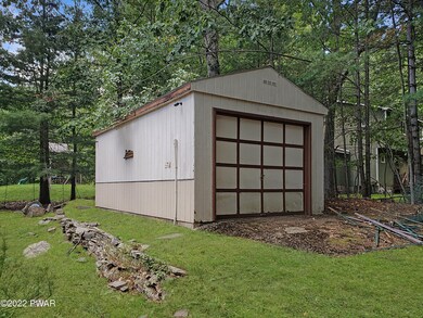 352 Wild Acres Dr, Dingmans Ferry, PA 18328 - photo 5