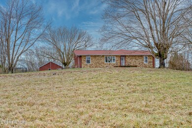 223 Charlie Peek Ln, Rickman, TN 38580 - photo 5