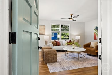 1304 NE 36th St, Savannah, GA 31404 - photo 4