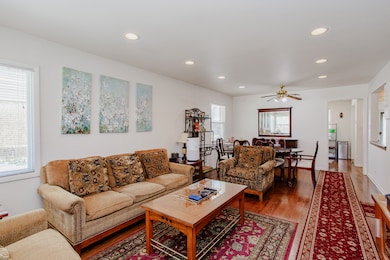 2009 Dundee Rd, Northbrook, IL 60062 - photo 3