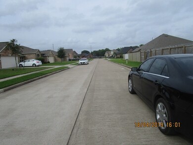 3301 Aberdeen Ct, Bay City, TX 77414 - photo 6