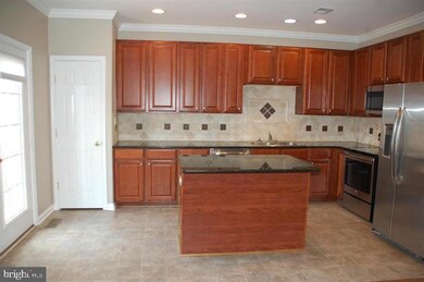 42781 Shaler St, Chantilly, VA 20152 - photo 6