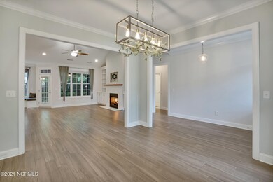 3336ParamountWay-06