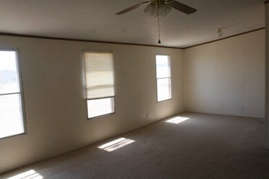 137 Hillside Dr, Troy, TX 76579 - photo 7