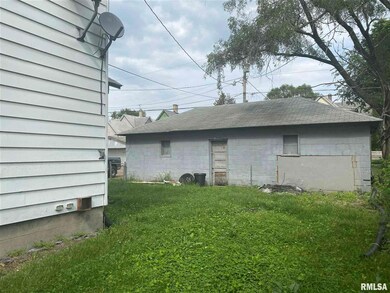 1213 14th St, Rock Island, IL 61201 - photo 2