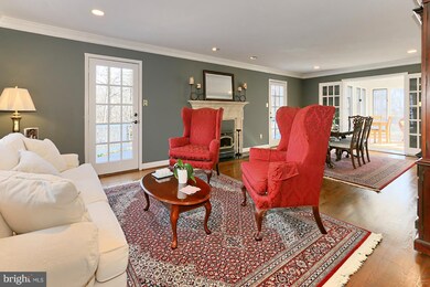 11825 Shady Mill Ln, Herndon, VA 20171 - photo 4