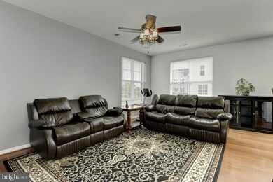 9531 Mine Gap Way unit 12H, Manassas, VA 20110 - photo 3