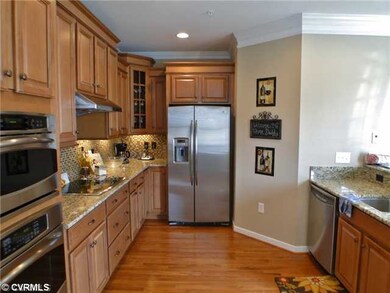 Kitchen - Gorgeous Cabinetry!  State of the Art Ap