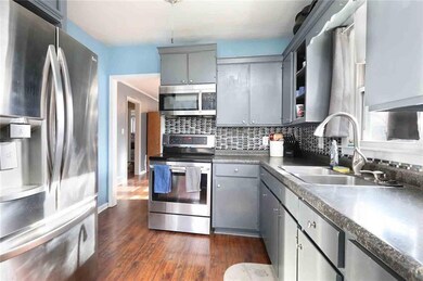 3916 13th St, Des Moines, IA 50313 - photo 3