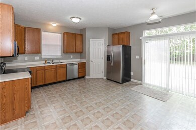 4055 Callaway St, Plainfield, IN 46168 - photo 3