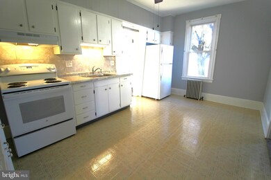 416 Maple Shade Rd unit . 2, Kirkwood, PA 17536 - photo 2