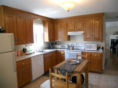 4 Fox Run Rd, Blackstone, MA 01504 - photo 3