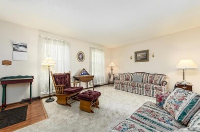 1718 Carrigallen Ln, Columbus, OH 43228 - photo 6